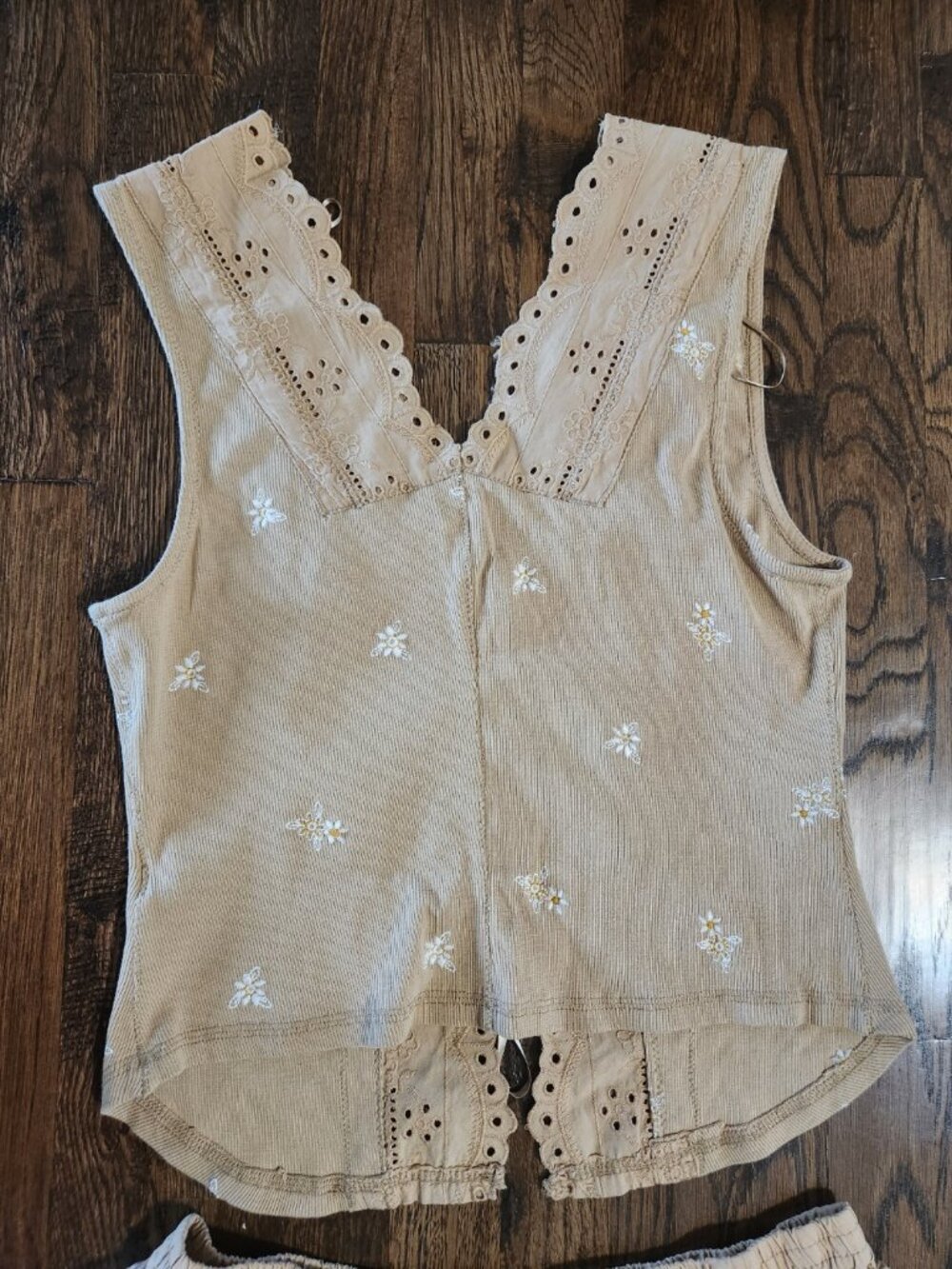 Free People NWOT Gesibelle Set Top/Skirt in Floral Taupe Eyelet detail medium - Picture 7 of 9